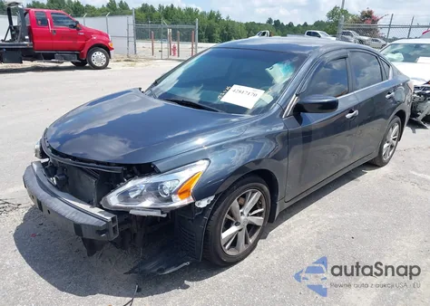2015 Nissan Altima 2.5 Sv z USA, uszkodzony, nr VIN 1N4AL3AP4FC289244